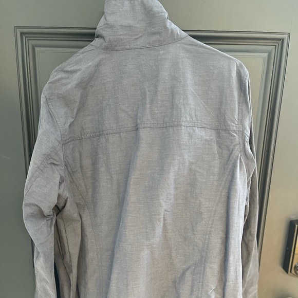 Eddie Bauer lightweight bomber jacket - Picture 2 of 5